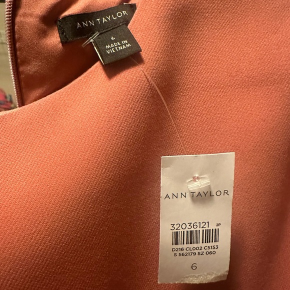 The Petite Elbow Sleeve Overlay Sheath Dress in Crosshatch Ann Taylor - Picture 4 of 4